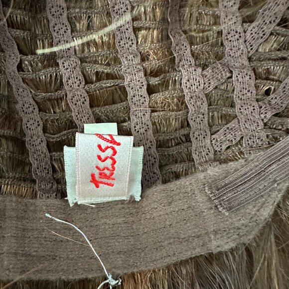 NEW NEVER WORN TressAllure California Beach Waves Wig - Picture 16 of 16